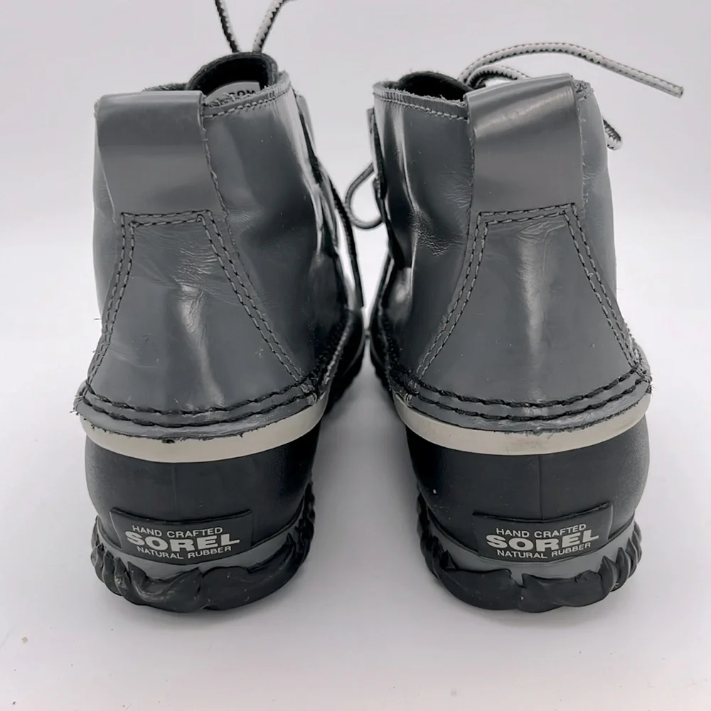 Sorel - women’s Out ‘N About rain boots waterproof grey lace up booties‎ size 6